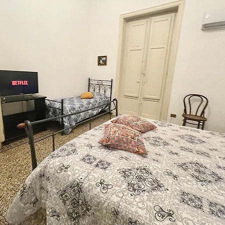 Suite Dreams Politeama Palerme Extérieur photo
