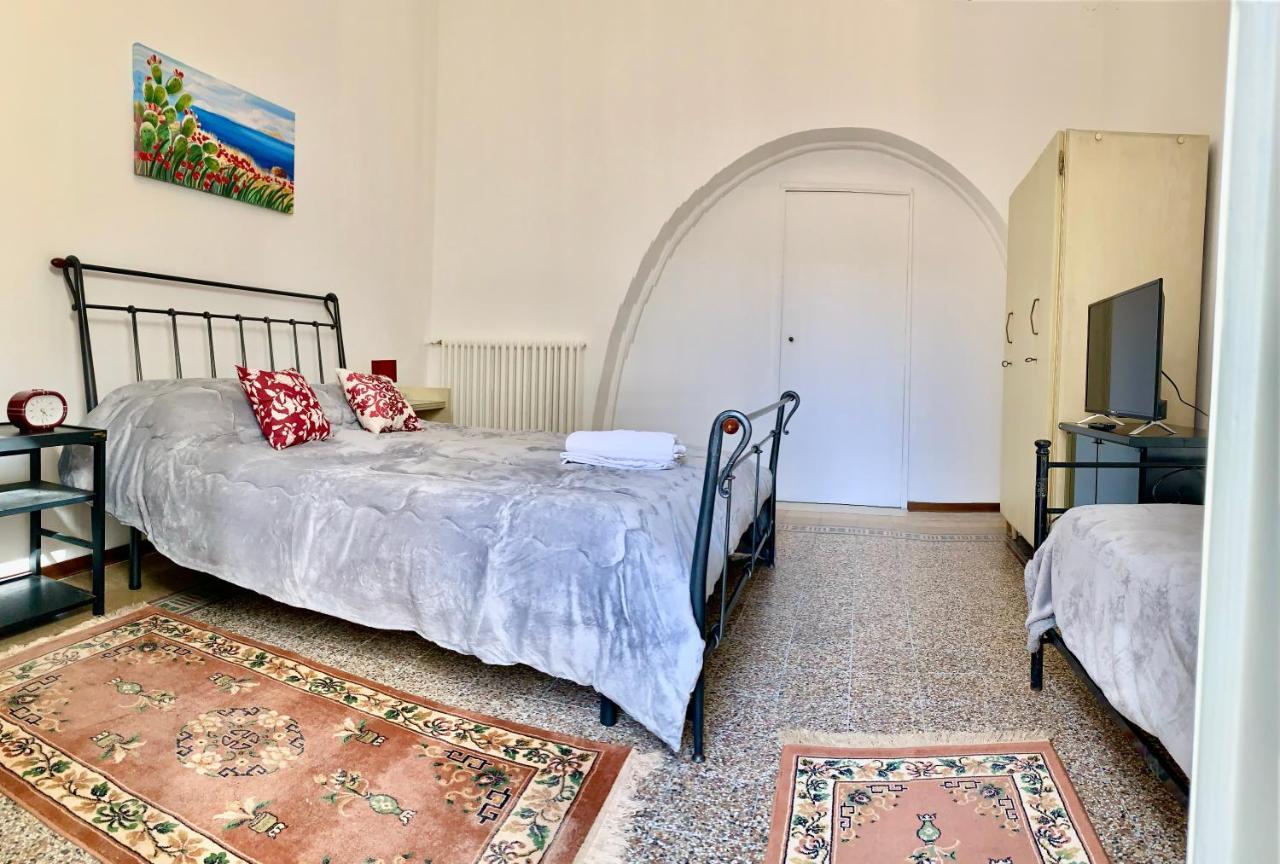 Suite Dreams Politeama Palerme Extérieur photo